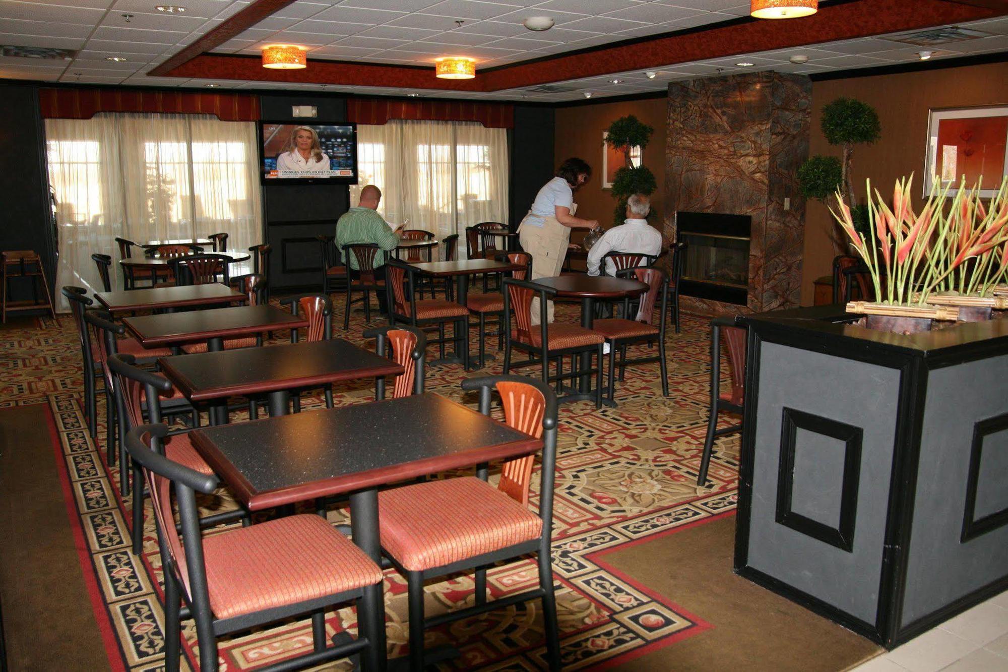 Hampton Inn Indianapolis-Sw-Плейнфийлд Ресторант снимка